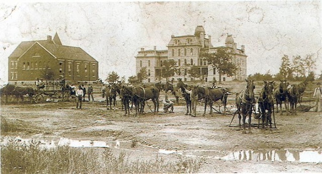 Grading SU Old Oval 1895